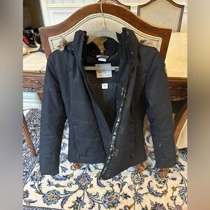 Black ski coat with fur collar